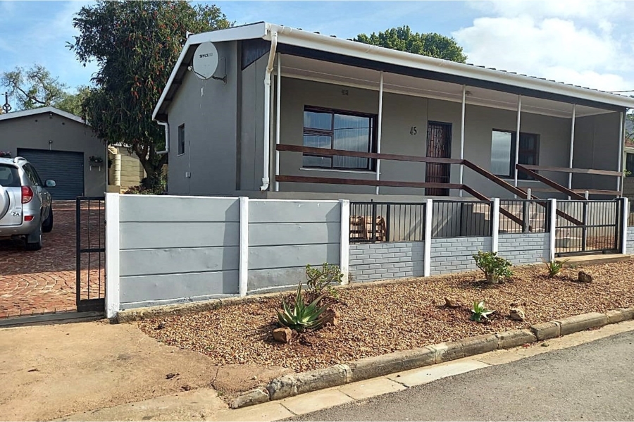 2 Bedroom Property for Sale in Albertinia Western Cape